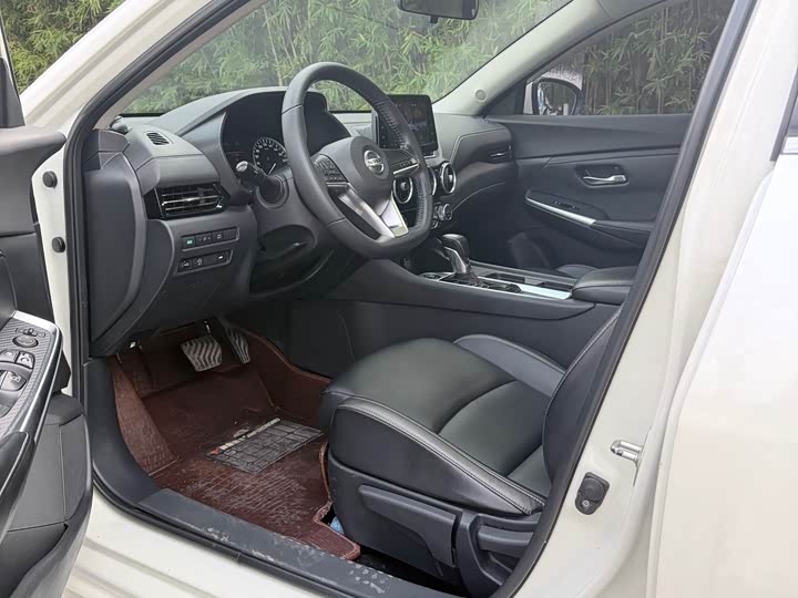 Фото 4 - Nissan Sylphy