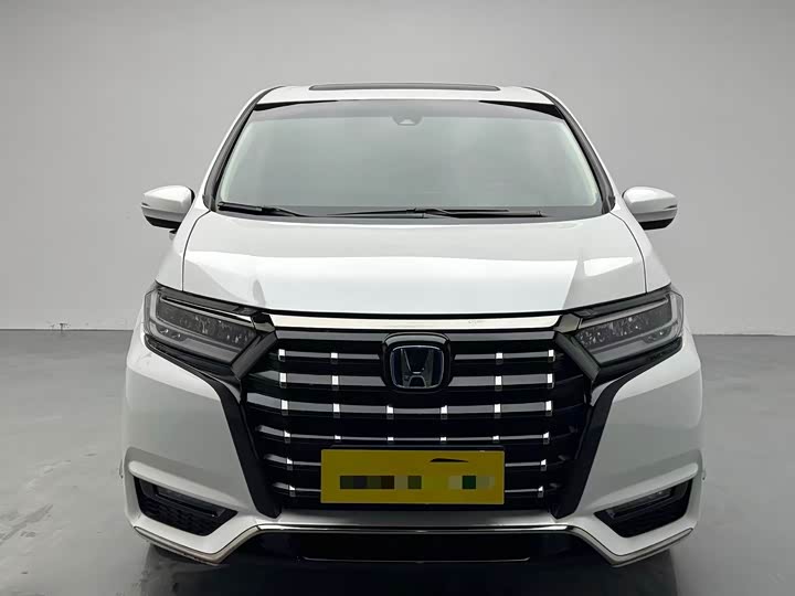 Фото 2 - Honda Elysion