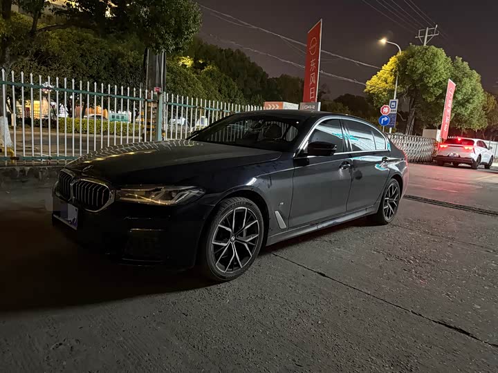 Фото 1 - BMW 5 Series