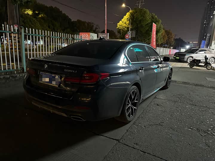 Фото 3 - BMW 5 Series