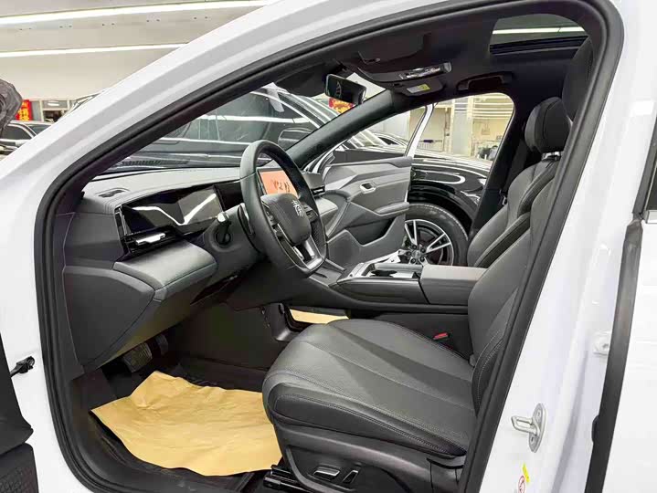 Фото 7 - BYD Qin L