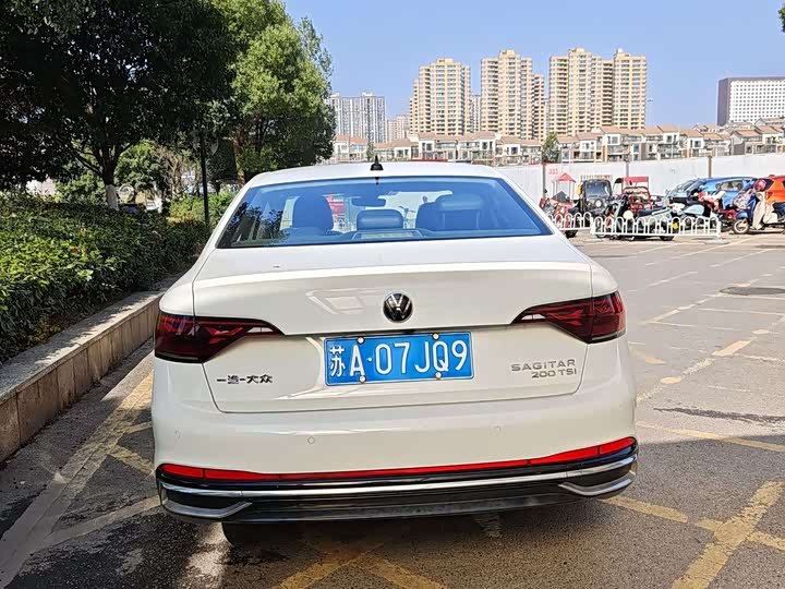 Фото 6 - Volkswagen Sagitar L