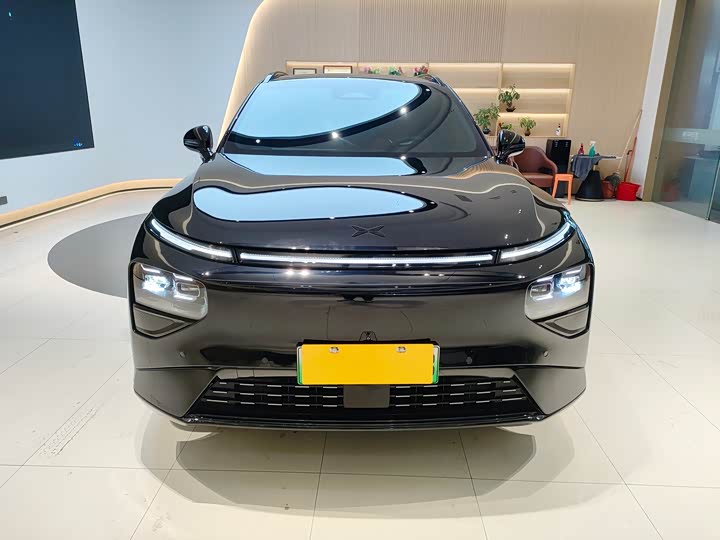 Фото 3 - XPeng G9