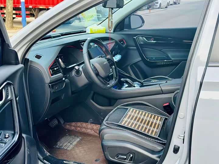 Фото 4 - Dongfeng Aeolus AX7