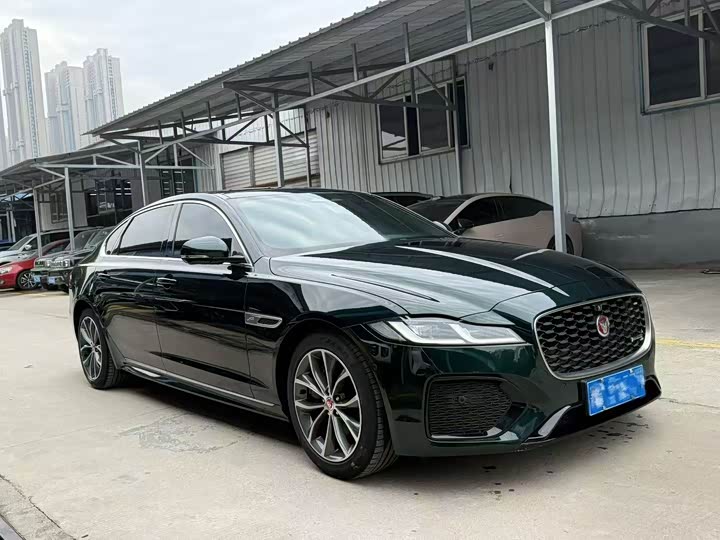 Фото 2 - Jaguar XF L