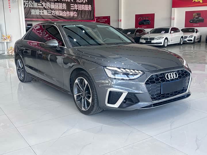 Фото 3 - Audi A4L