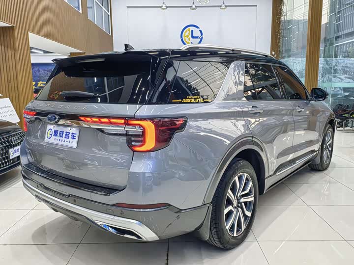 Фото 7 - Ford Explorer