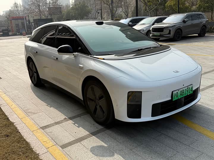 Фото 3 - LiXiang i6