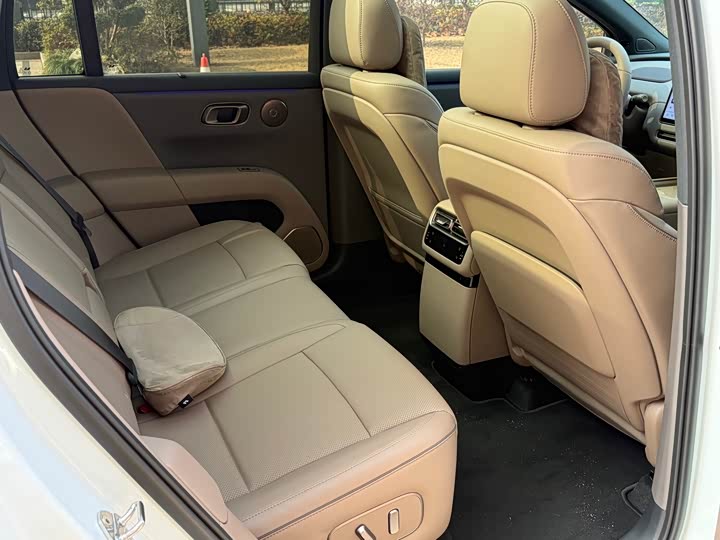 Фото 5 - LiXiang i6