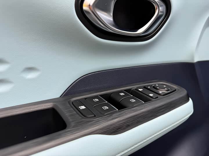 Фото 9 - GAC Aion Y