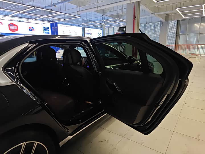 Фото 7 - BMW 7 Series