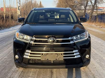 Фото 1 - Toyota Highlander