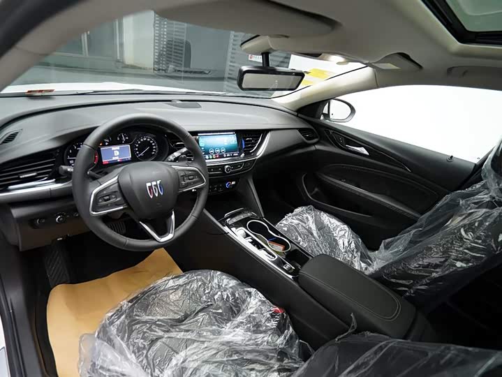 Фото 3 - Buick Regal