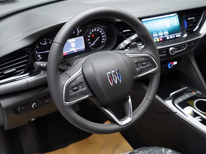 Фото 8 - Buick Regal