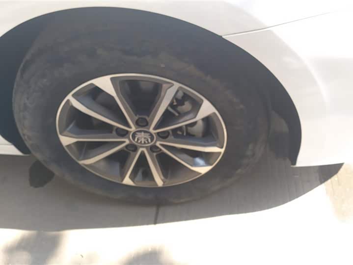 Фото 6 - BYD Qin Plus