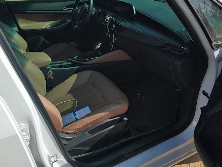 Фото 8 - Buick GL6