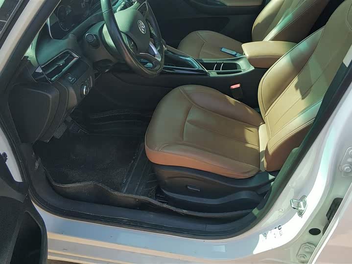 Фото 9 - Buick GL6