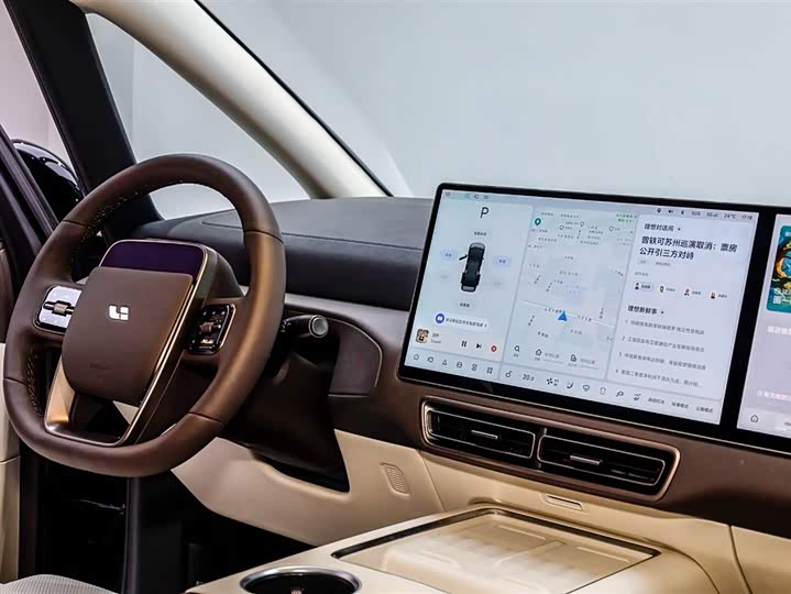 Фото 4 - LiXiang Mega