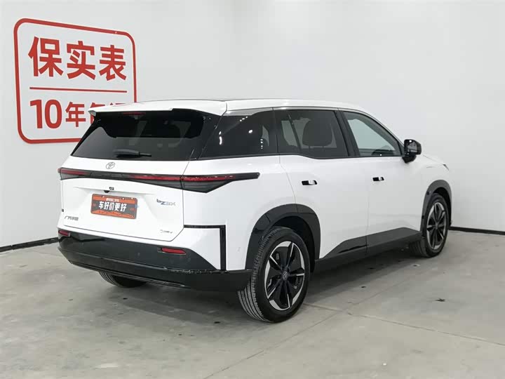 Фото 2 - Toyota bZ3X