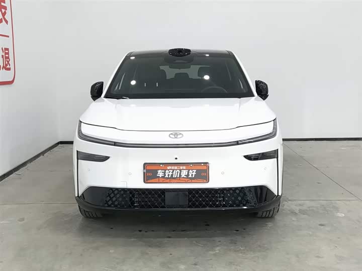 Фото 3 - Toyota bZ3X