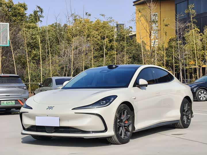 Фото 1 - IM motors L6