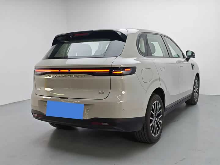 Фото 6 - Leapmotor B10