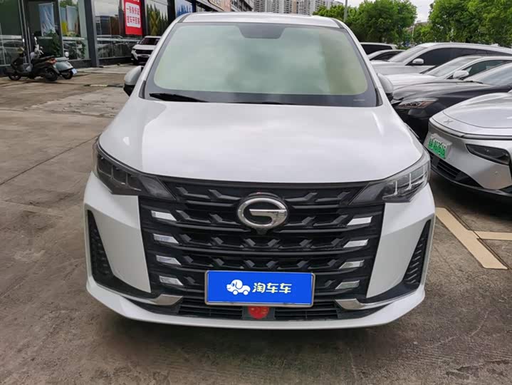 Фото 2 - GAC Trumpchi M6