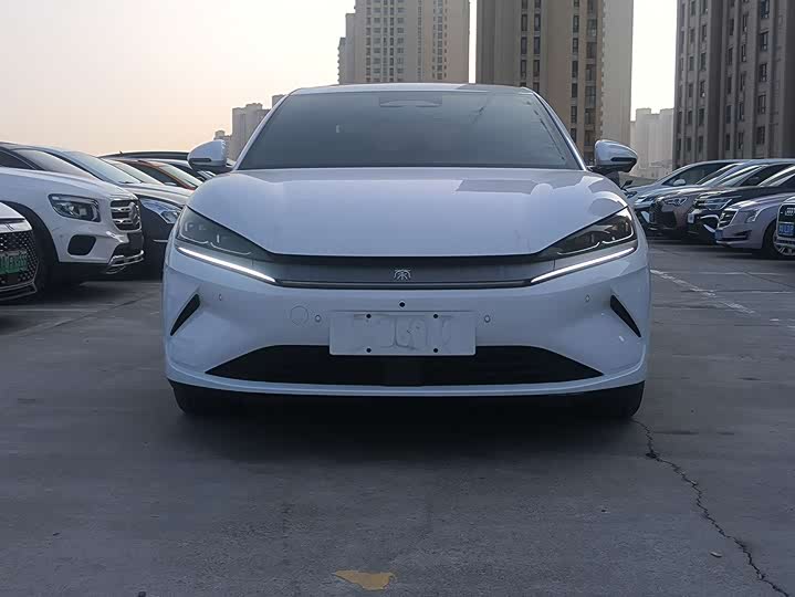 Фото 2 - BYD Qin L