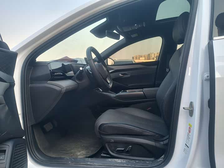 Фото 4 - BYD Qin L