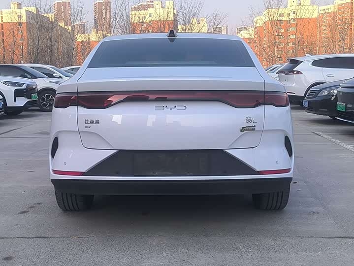 Фото 8 - BYD Qin L