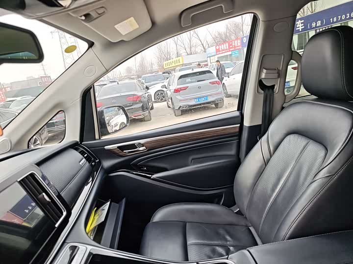 Фото 5 - GAC Trumpchi M8