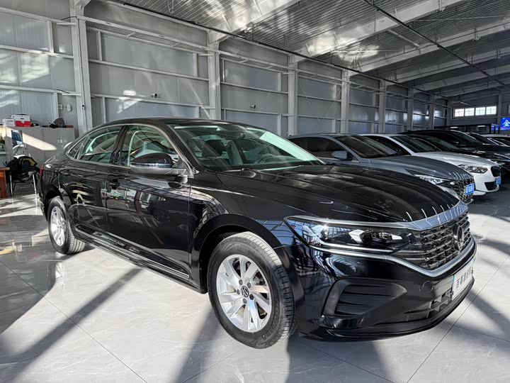 Фото 3 - Volkswagen Passat