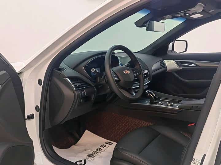 Photo 4 - Cadillac CT5