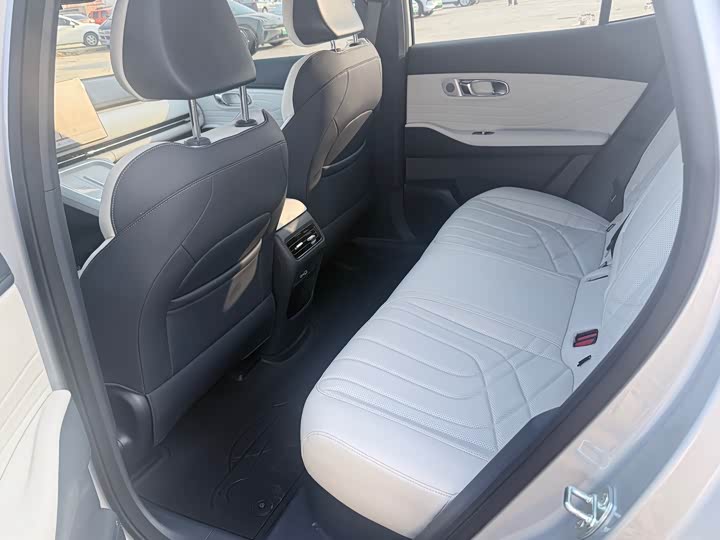 Фото 5 - Geely Galaxy Starship 7