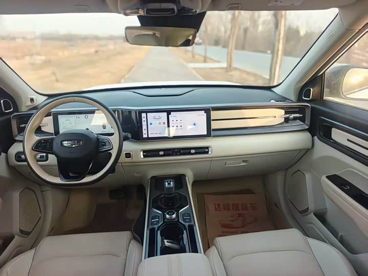 Фото 5 - Geely Icon