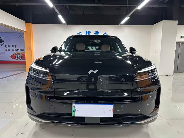 Фото 2 - Nio Onvo L90