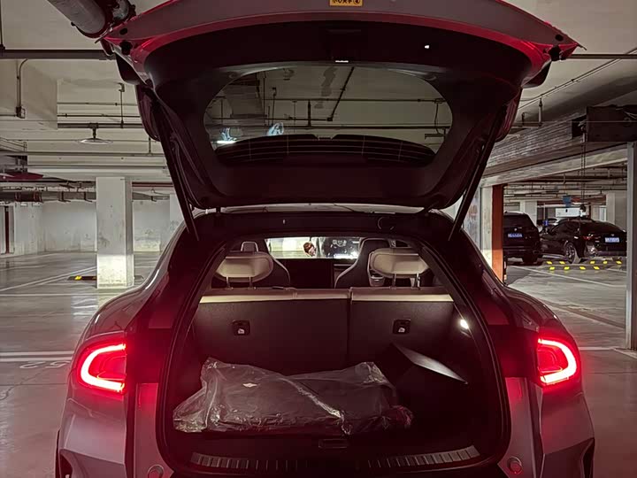 Фото 5 - Xiaomi YU7