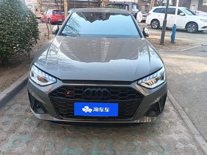 Фото 2 - Audi S4