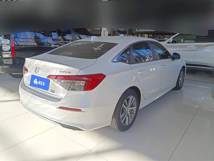 Фото 3 - Honda Civic