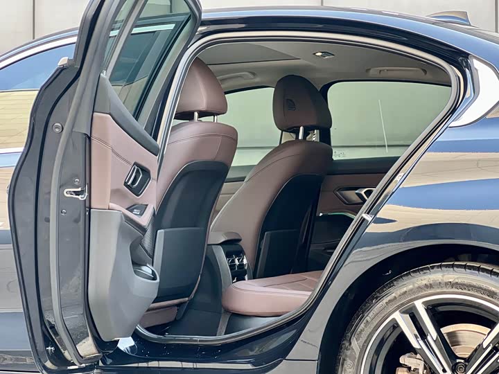 Фото 6 - BMW 3 Series