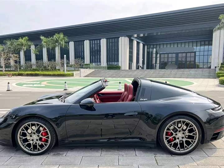 Фото 2 - Porsche 911