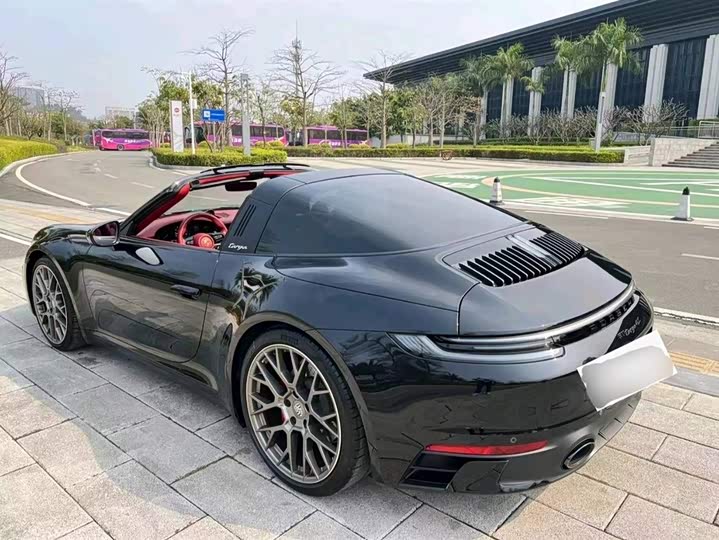 Фото 4 - Porsche 911