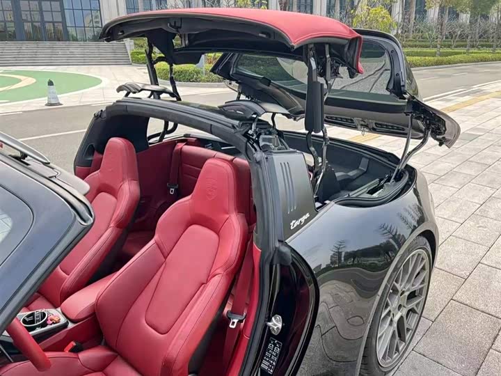 Фото 5 - Porsche 911