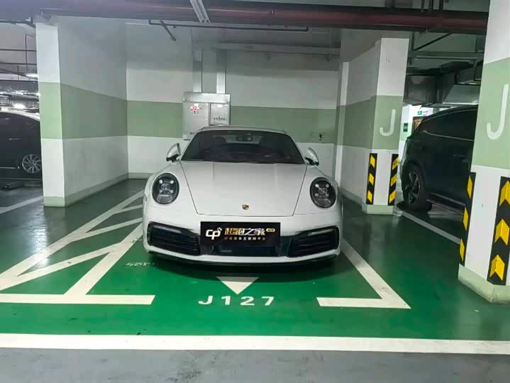 Фото 1 - Porsche 911