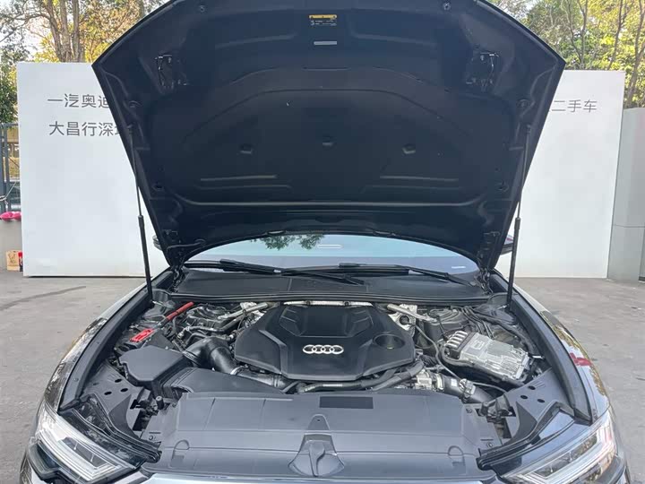 Фото 8 - Audi A6