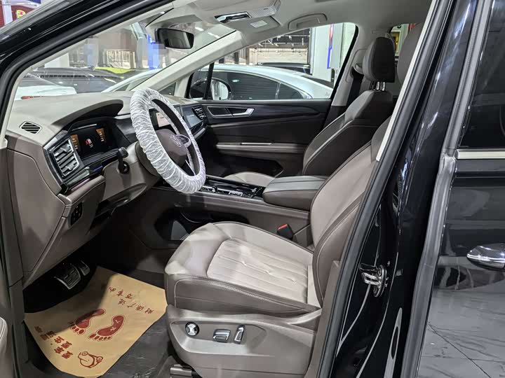 Фото 7 - Volkswagen Viloran