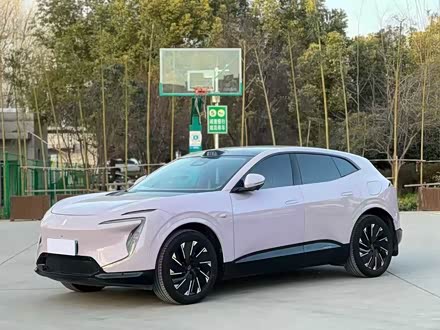 Фото 1 - Avatr 07