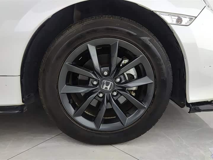 Фото 6 - Honda Civic