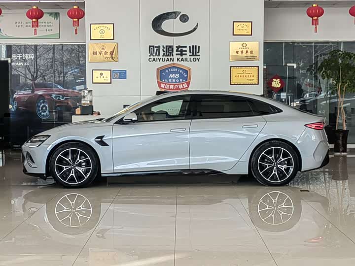 Фото 3 - BYD Seal