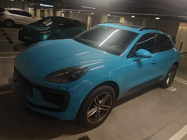 Фото 1 - Porsche Macan